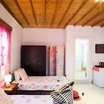 Cosy Studio Near Super Paradise